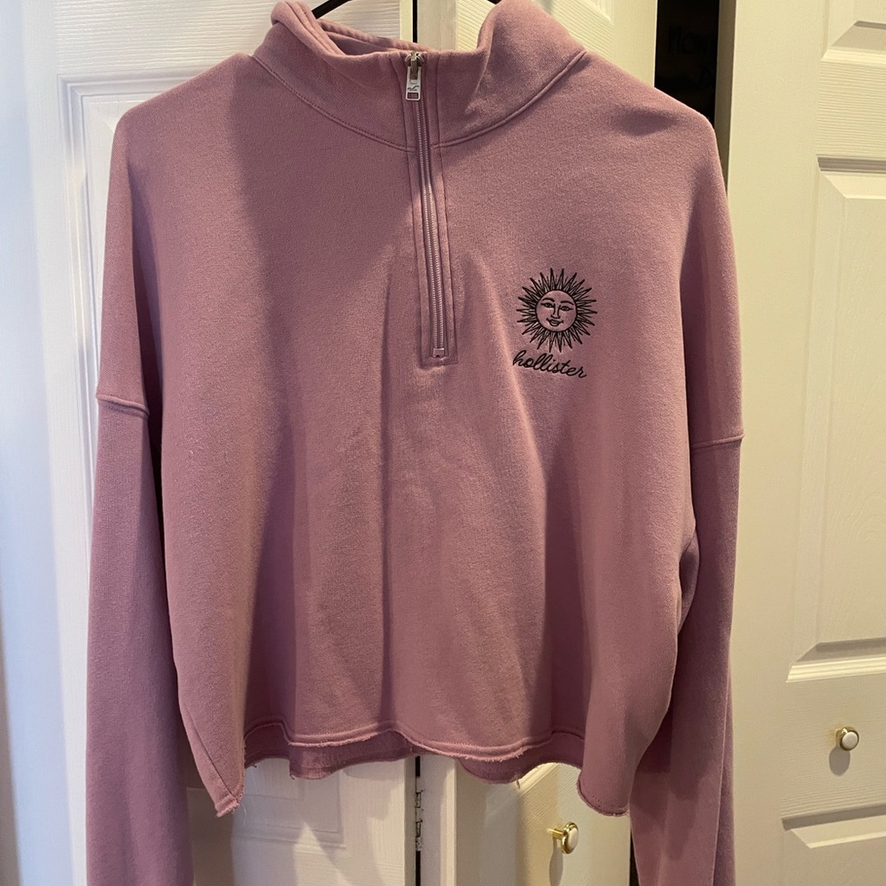 High neck embroidered cropped sweatshirt